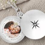 Best Mom Ever Classic Simple Photo Locket Necklace best_mom_ever_classic_simple_photo_locket_necklace-