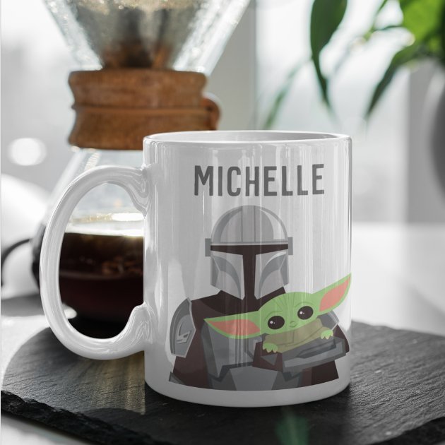 the_mandalorian_holding_child_personalized_name_coffee_mug